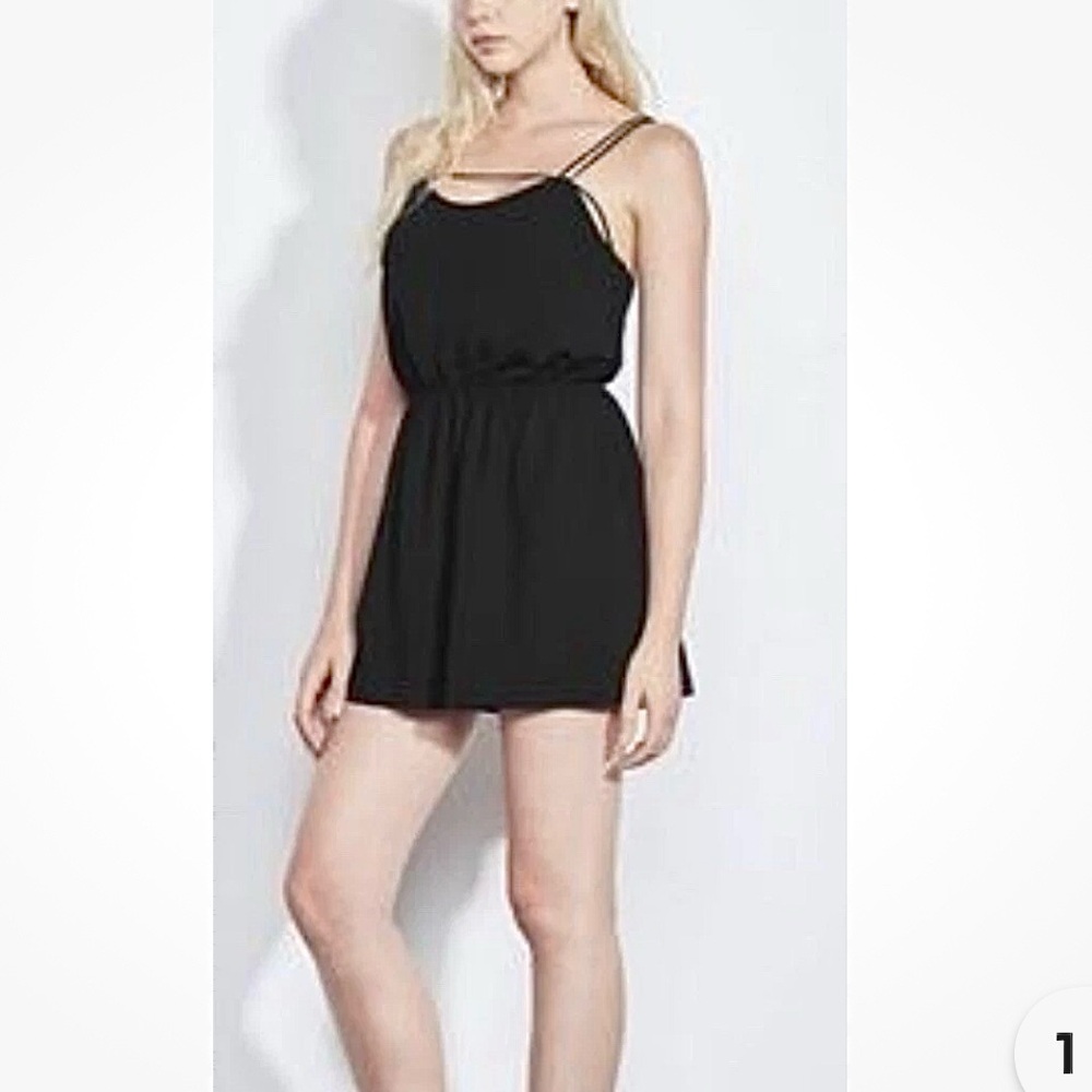 Ali & Jay Strappy Romper Shorts Black Relaxed fit Small‎ Zipper Closure Lined